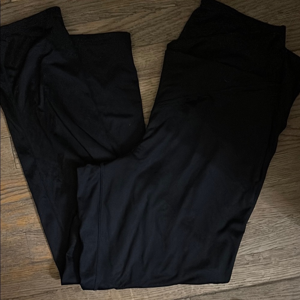 Black Leggings with Smooth Finish